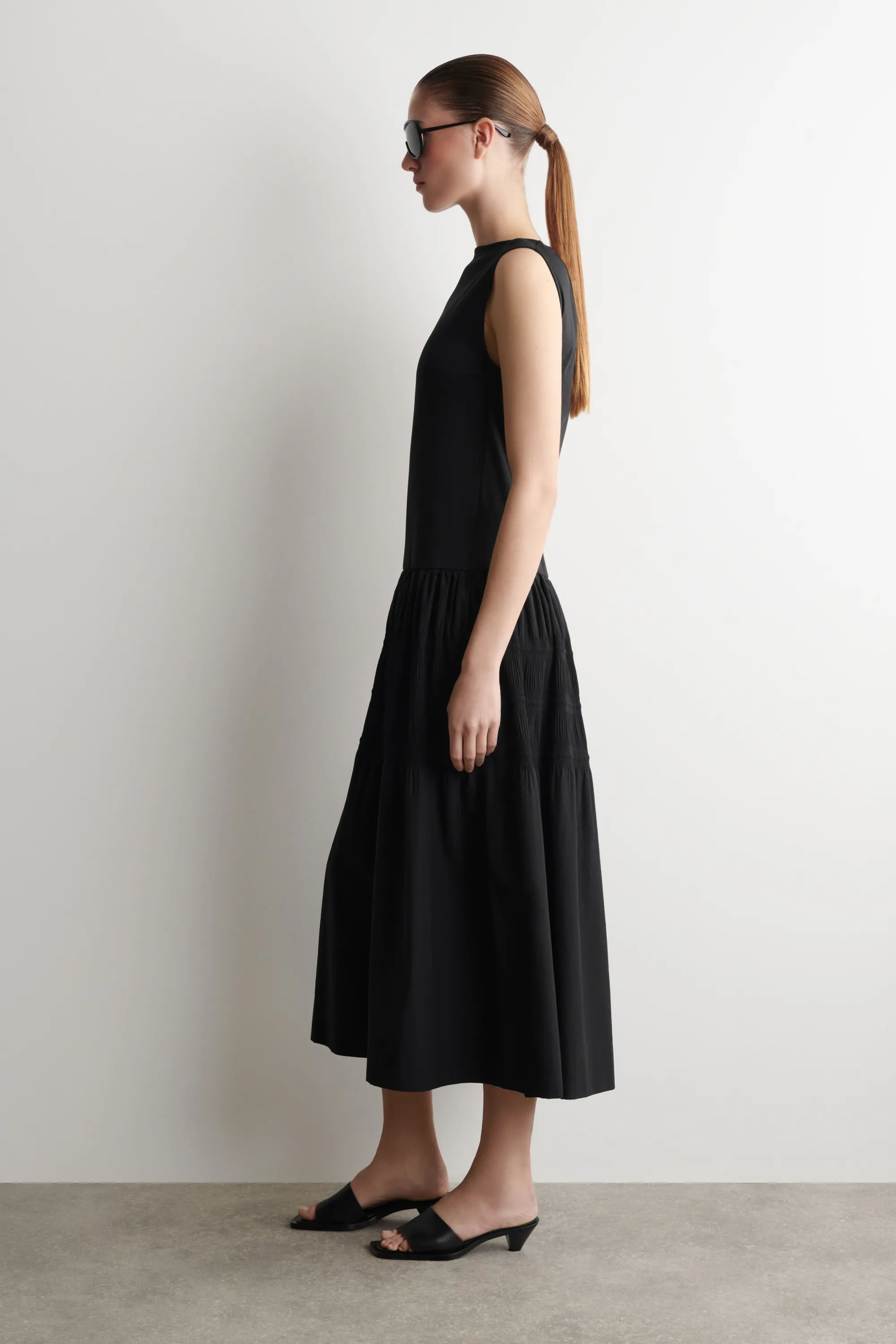 ROBE MIDI À TEXTURE CONTRASTÉE - NOIR