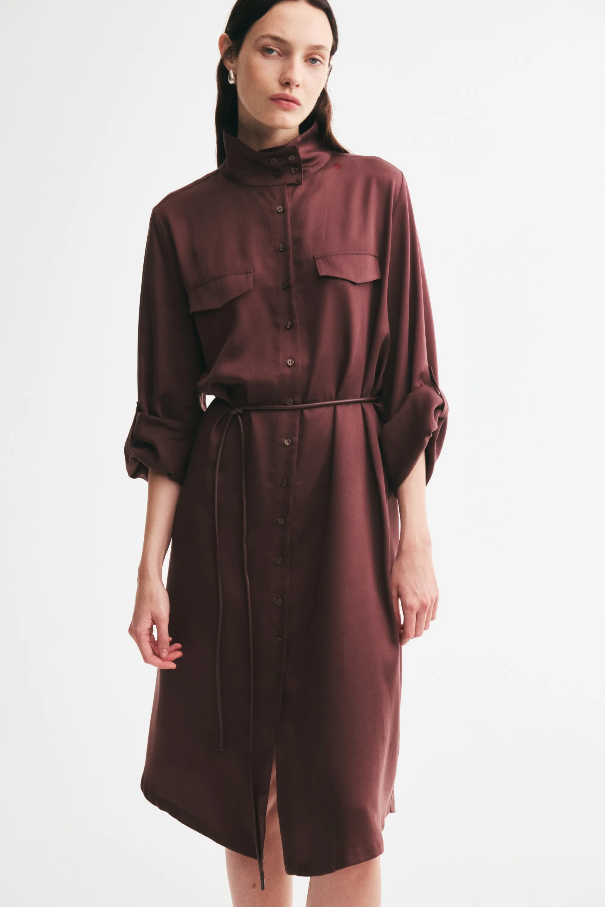 Robe chemise avec col entonnoir - Marron foncé