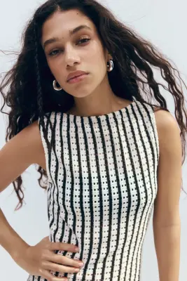 Robe midi en maille ajourée - Noir/rayé — photo 1