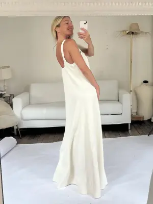Robe longue décolleté coeur à large bretelle en coton blanc crème Prix boutique 2200€ Taille 40 — photo 4