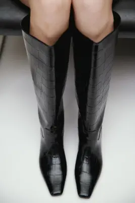 Bottes de hauteur genou - Noir/motif croco — photo 1