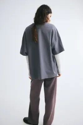 T-shirt oversize - Gris foncé — photo 4