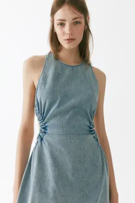Robe maxi avec dos ouvert - Bleu denim clair — photo 1