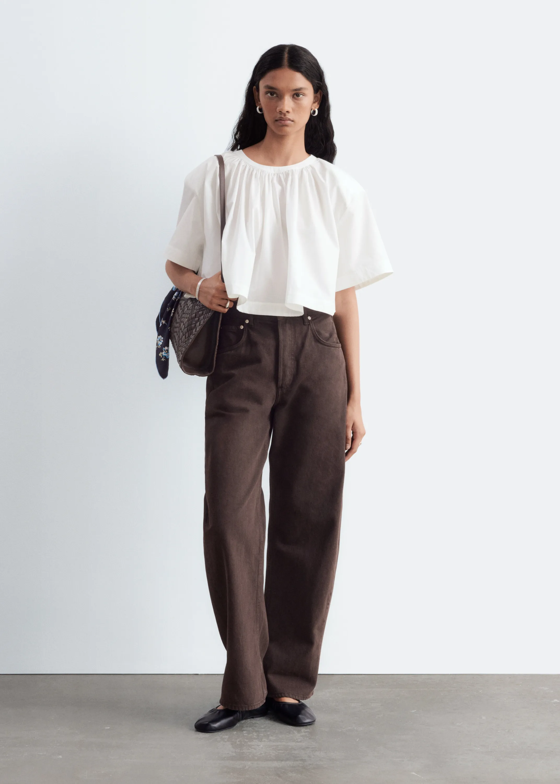 Blouse courte et froncée en coton - Blanc