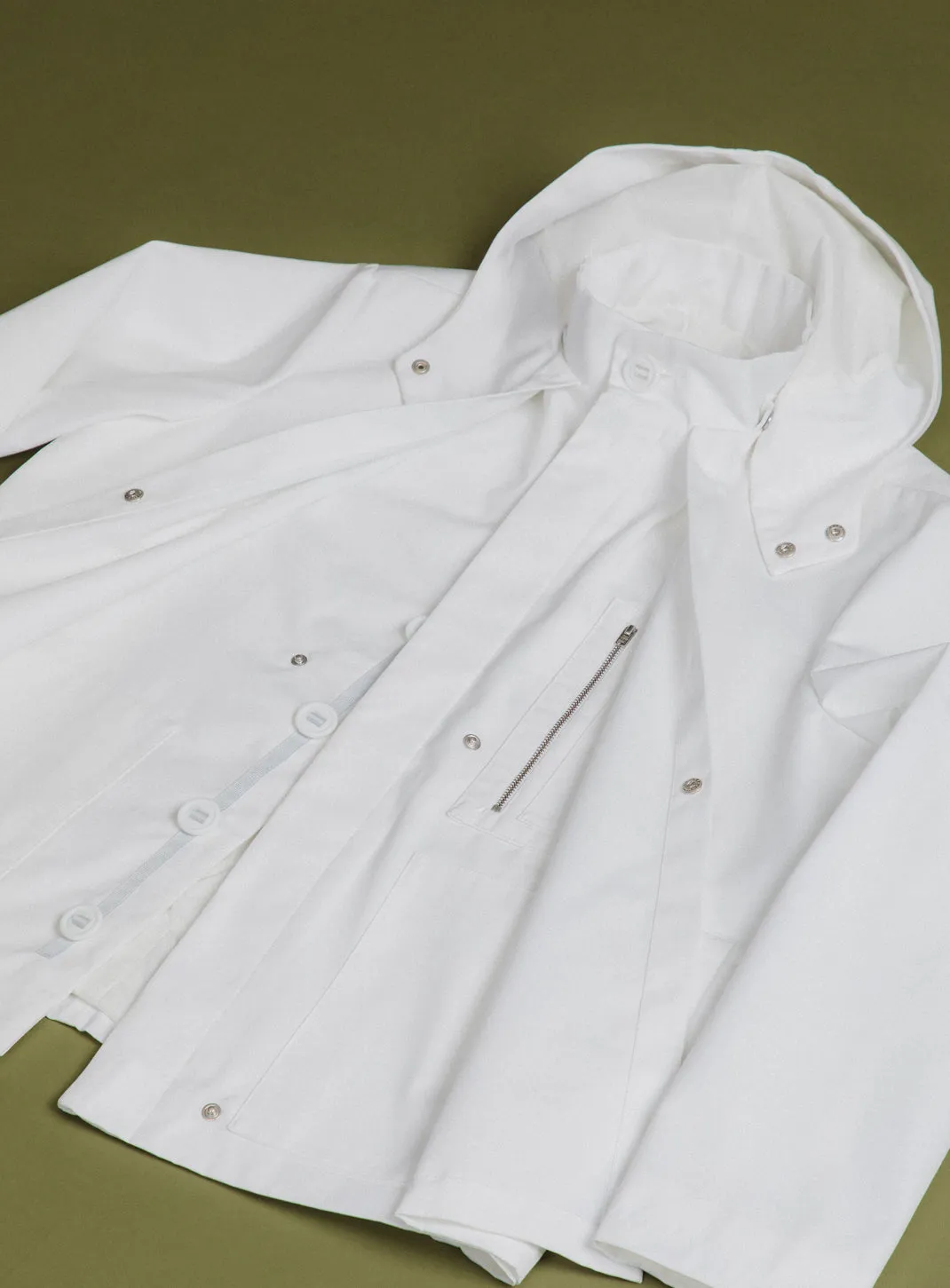 Multi Pockets Flapped Parka in White Waterproof Teflon