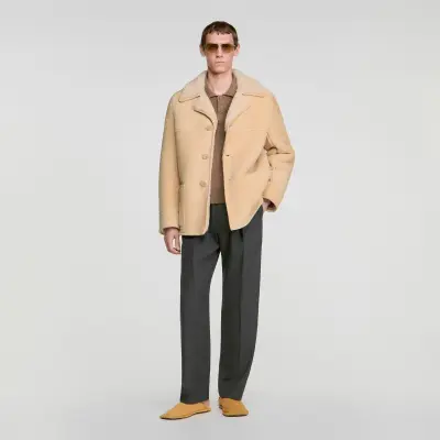 Veste en peau lainée
