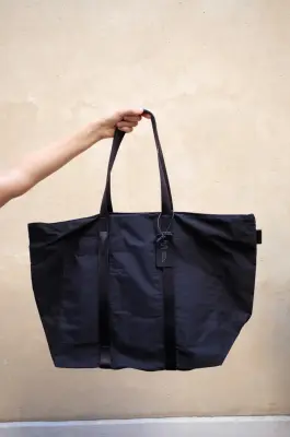 Amiacalva – TOTE(L) F032(L) – BLACK