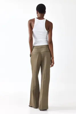 Pantalon chic avec jambes bootcut - Vert kaki — photo 3