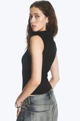 Top asymétrique boutonné - Noir — photo 2