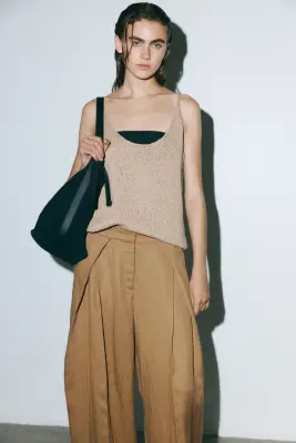 Pantalon froissé avec détails croisés - Beige foncé — photo 2