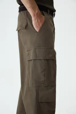 Pantalon cargo Relaxed Fit - Taupe foncé — photo 2