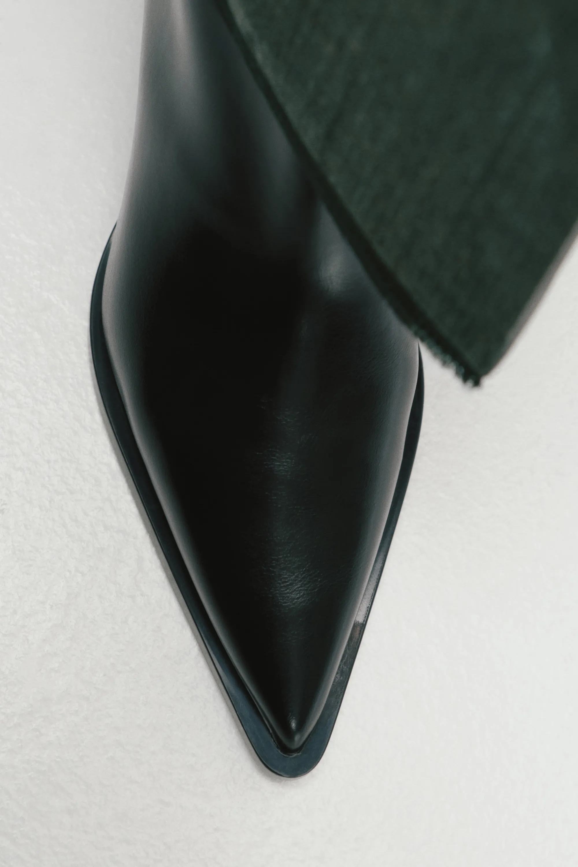 Pointed-toe ankle boots - Noir