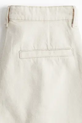 Short plissé en denim - Crème — photo 1