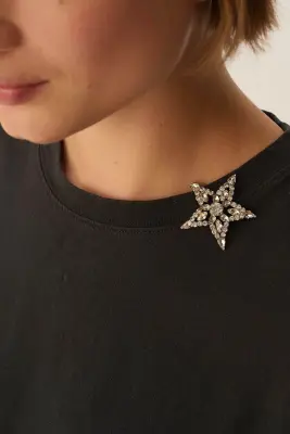 Broche Norley — photo 2