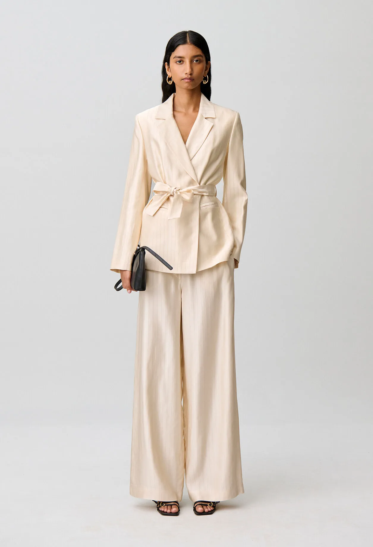 Veste tailleur tissu satiné