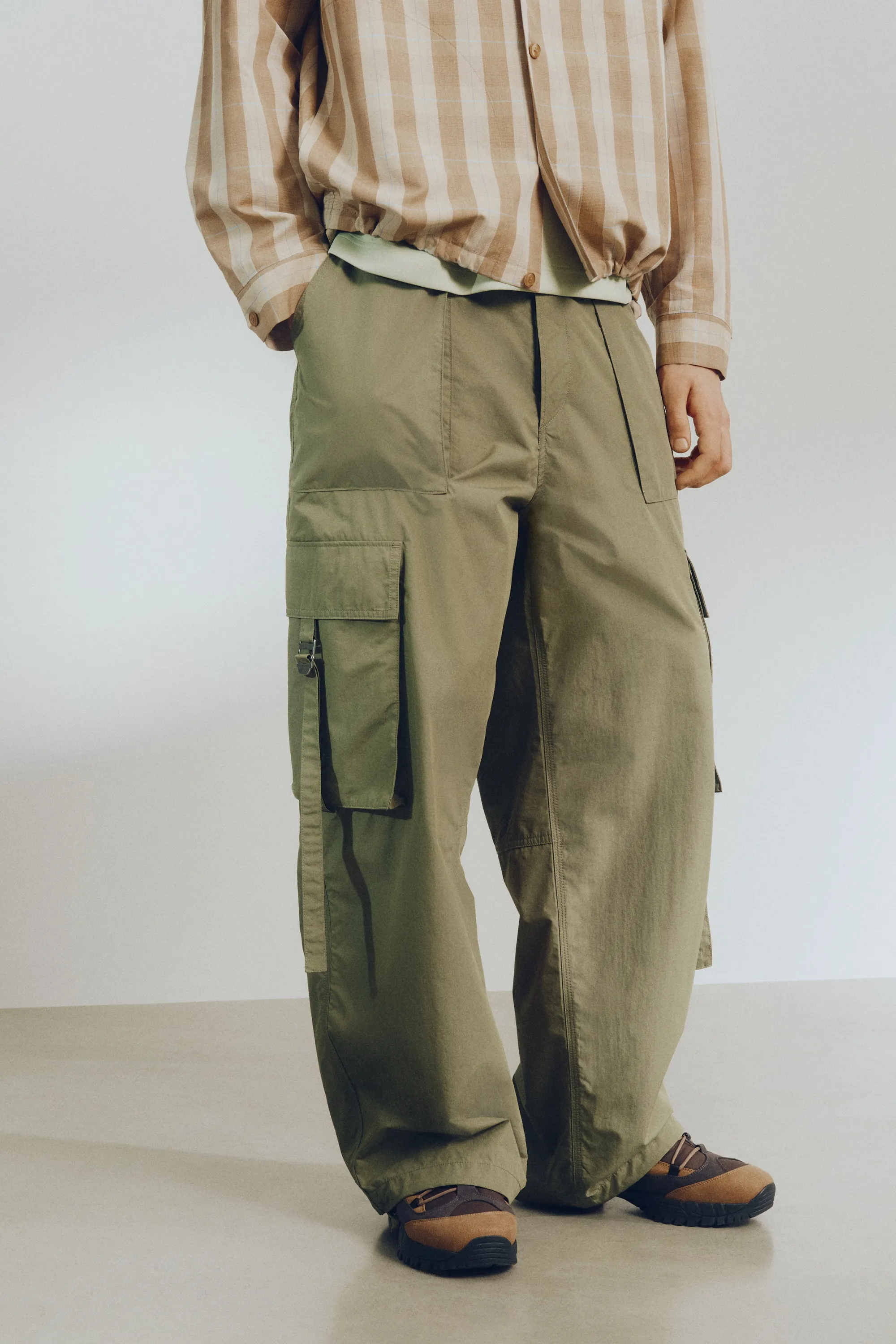 Pantalon cargo Loose Fit - Vert kaki