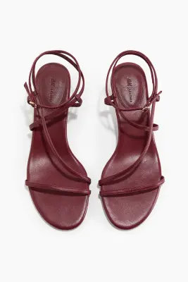 Sandales en cuir avec talon kitten heel - Bordeaux — photo 2