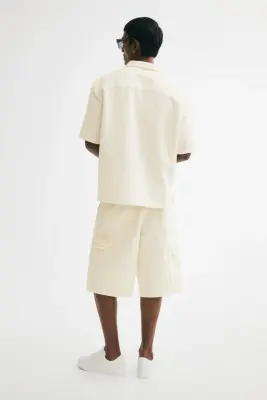 Chemise gaufrée Relaxed Fit avec col cubain - Crème — photo 3