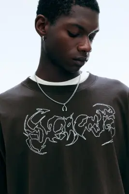 T-shirt graphique oversize manches longues - Marron foncé — photo 1