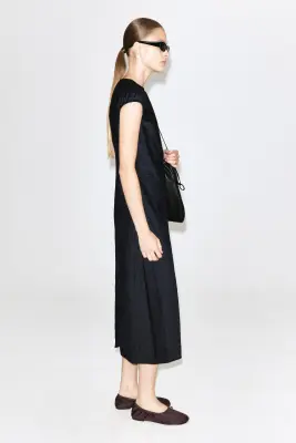 ROBE MIDI EN SATIN FRONCÉ - BLEU MARINE — photo 4