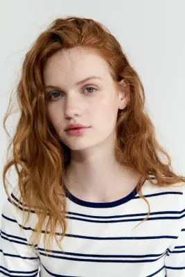 T-shirt en maille fine - Blanc/rayures bleues — photo 2