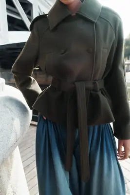 Manteau court à fermeture croisée - Vert kaki foncé — photo 2