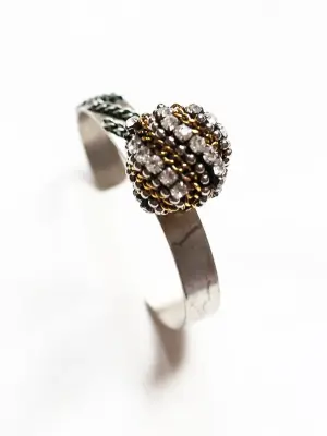 Bracelet en argent avec chaînes dorées et cristaux Swarovski — photo 2