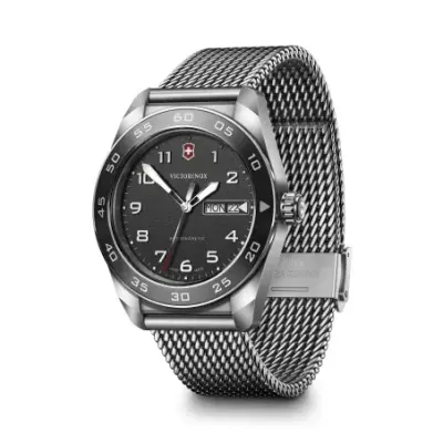 Montre Victorinox Swiss Army Quartz 242043 — photo 1