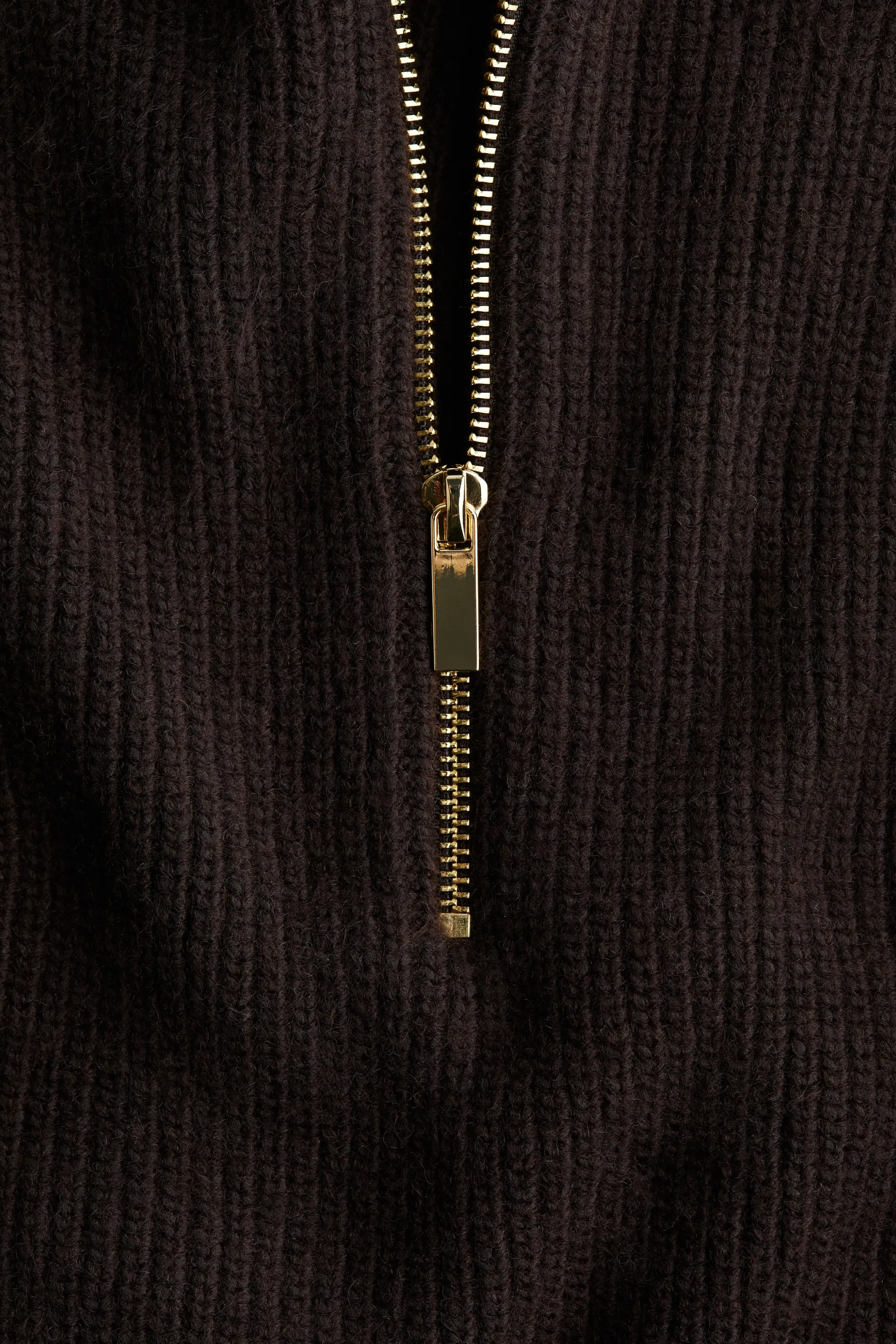 Pull en maille côtelée à col zippé - Marron foncé