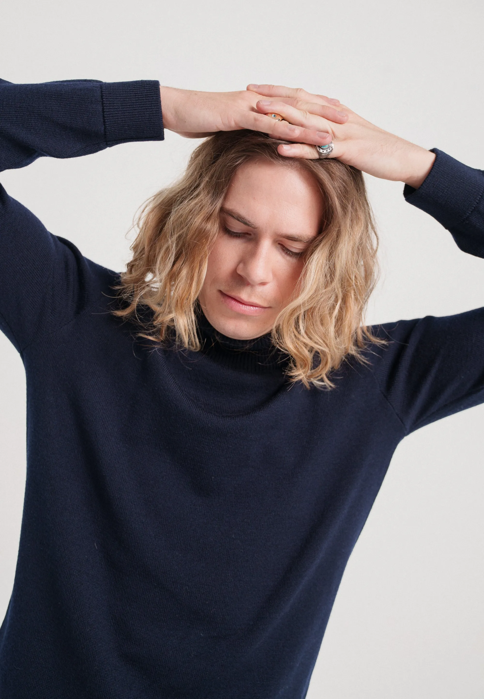 Le pull col roulé - Bleu marine