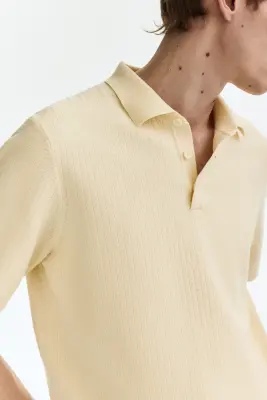 Polo Regular Fit en maille texturée - Jaune clair — photo 3