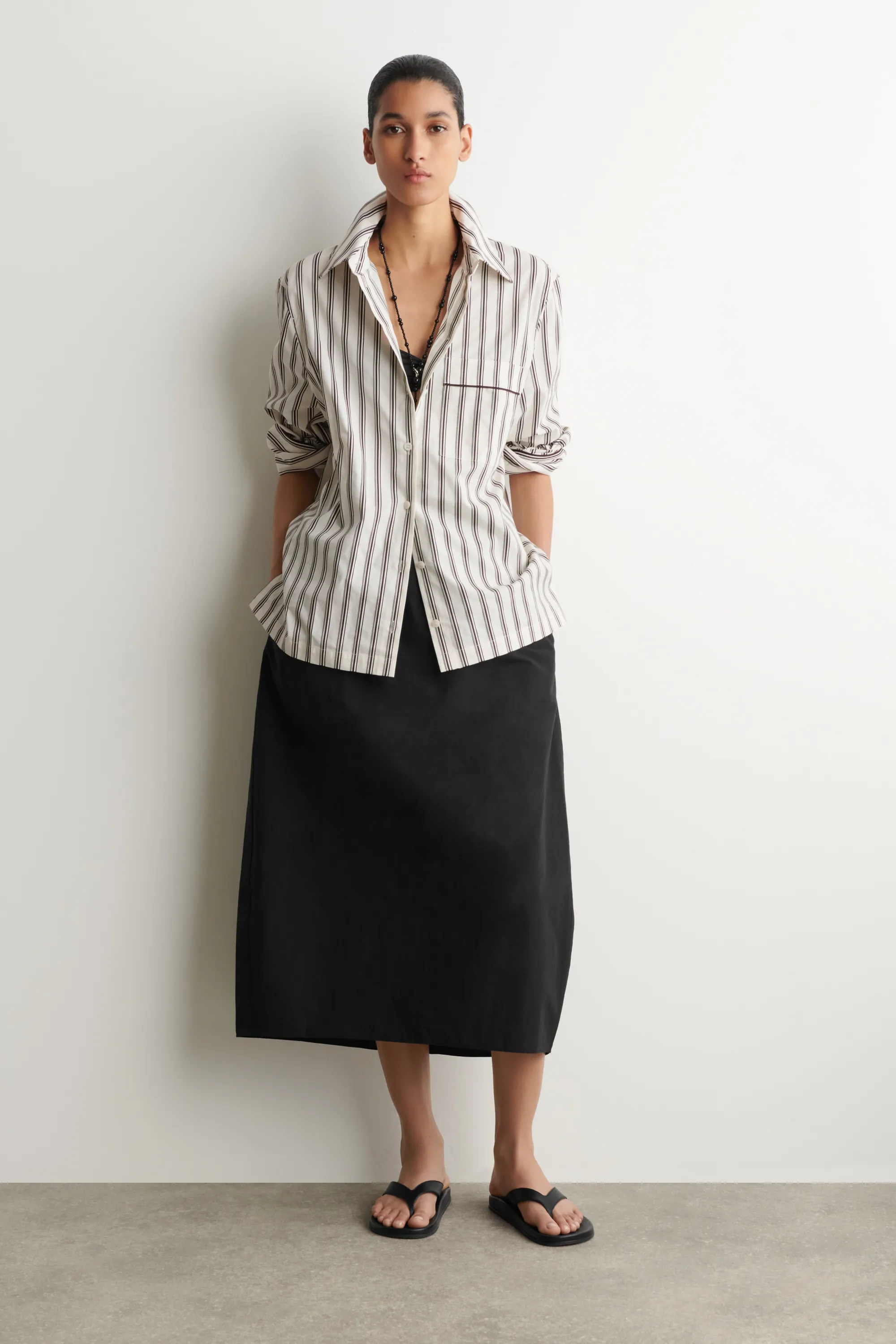 CHEMISE RAYÉE EN COTON À PASSEPOILS - BLANC / BRUN / RAYÉ