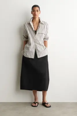 CHEMISE RAYÉE EN COTON À PASSEPOILS - BLANC / BRUN / RAYÉ — photo 1