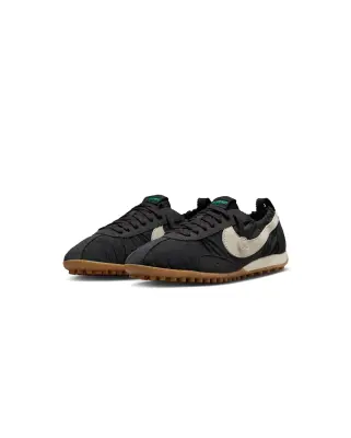 Jacquemus x Nike Moon Shoe « Off Noir » — photo 2