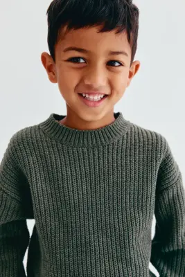 Pull en fil chenille - Vert mousse — photo 2