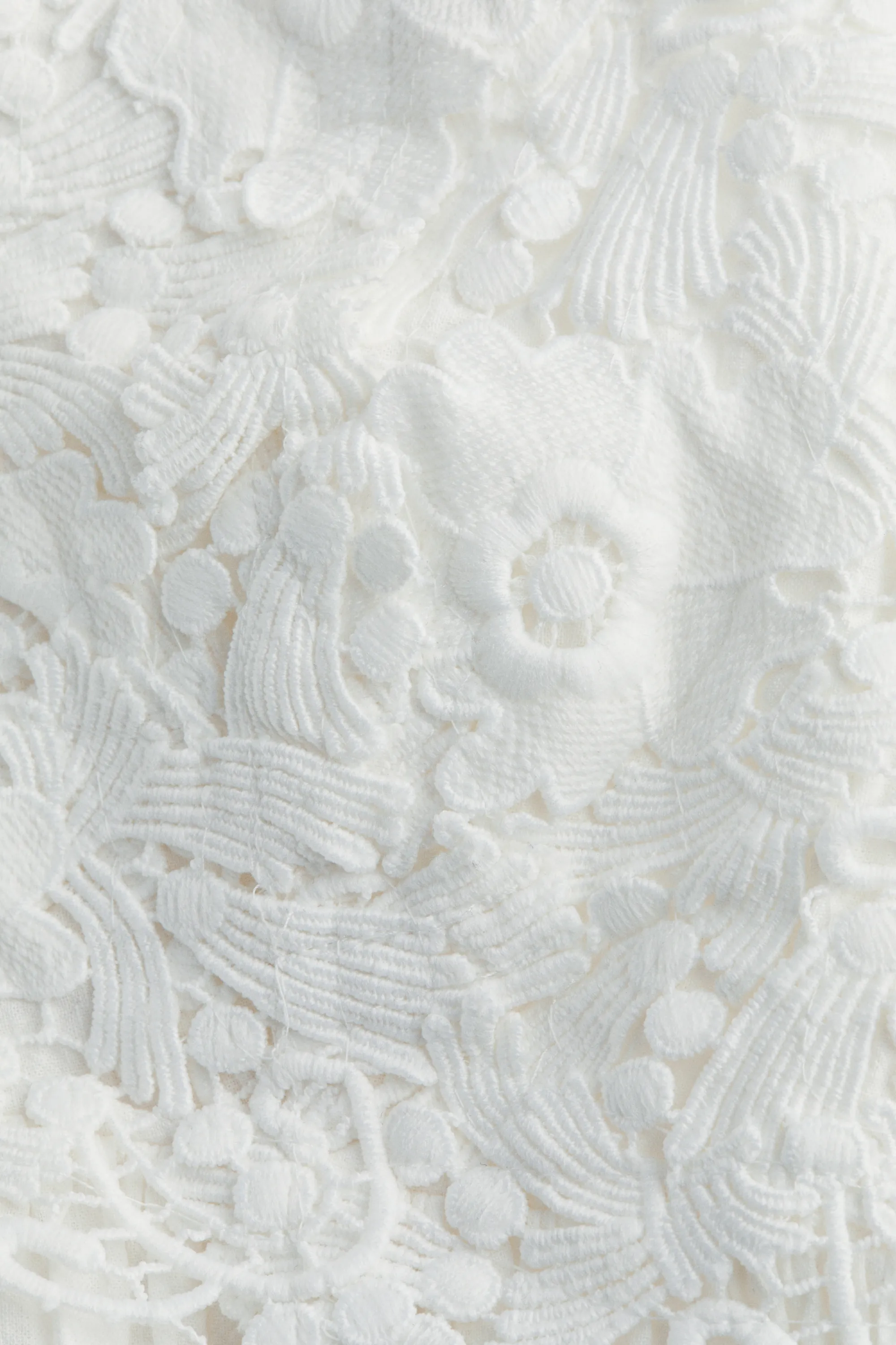Robe avec broderies - Blanc