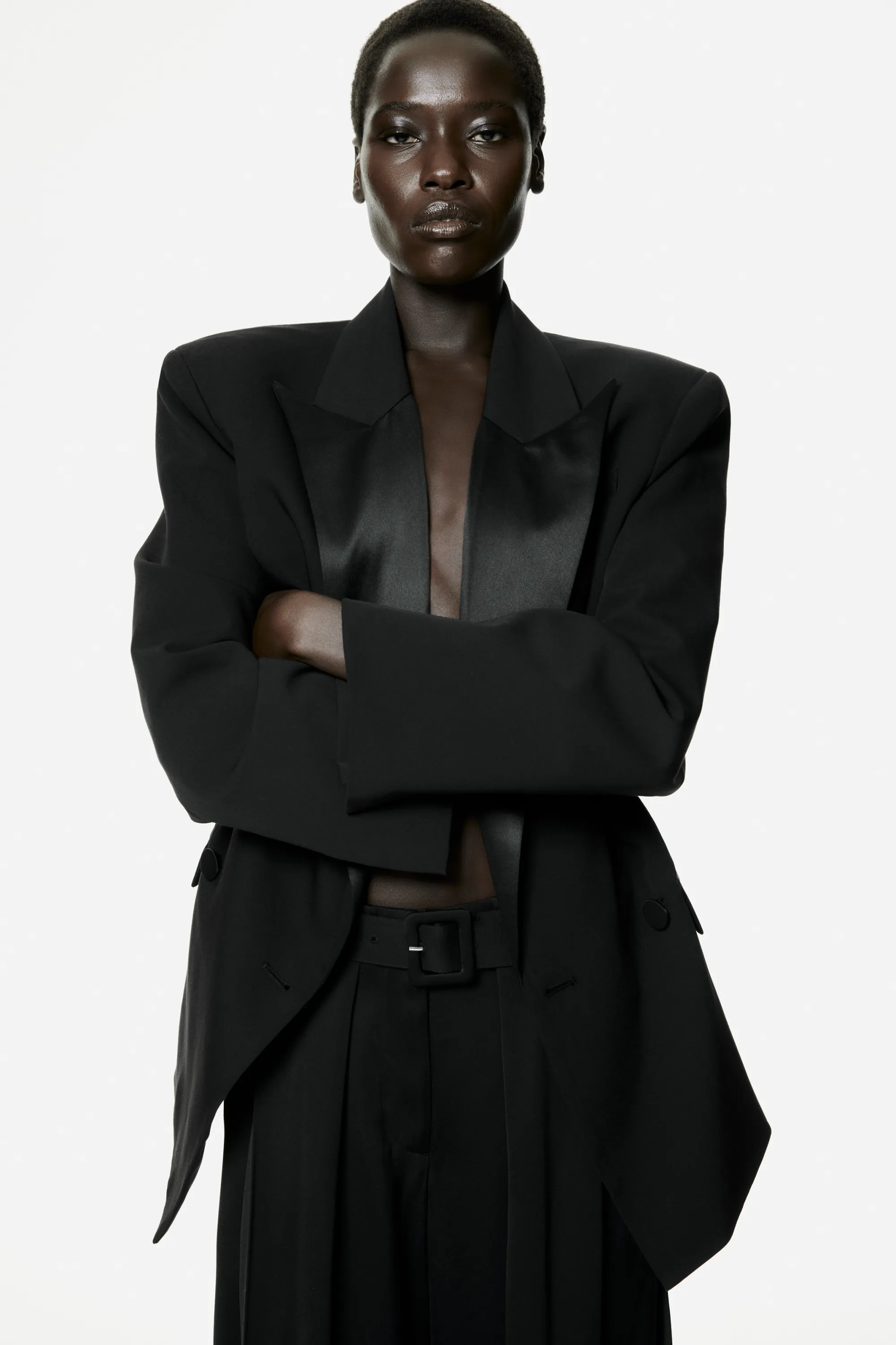 Pantalon avec ceinture et détails plissés - Noir