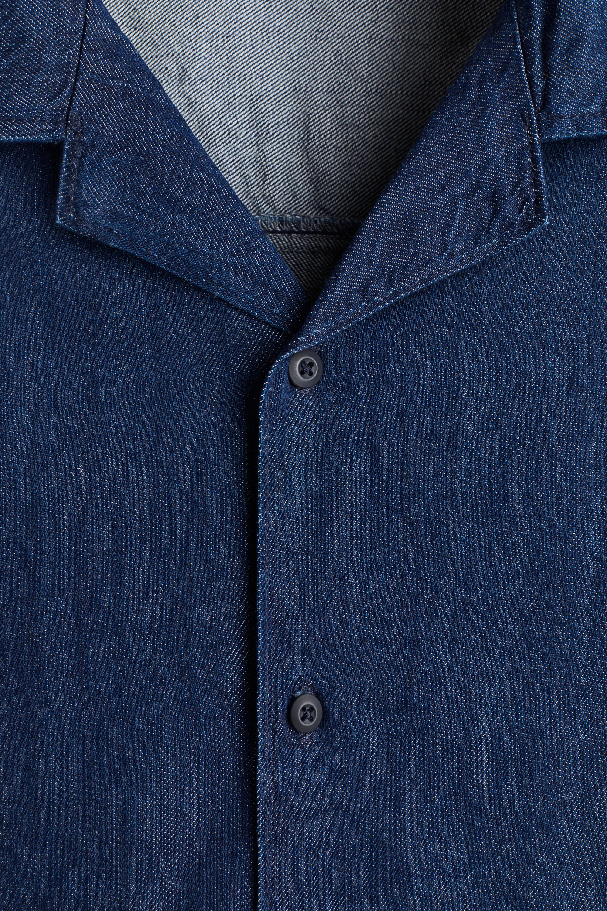 Chemise Regular Fit en denim avec col cubain - Bleu denim foncé