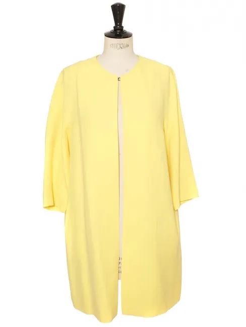 Veste mi-longue en crêpe jaune poussin Prix boutique 1400€ Taille 38