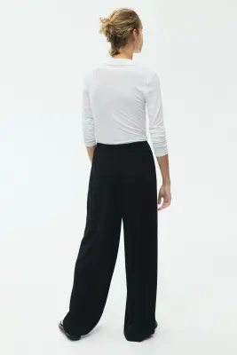 Pantalon à cordon avec jambes ballon - Noir — photo 2