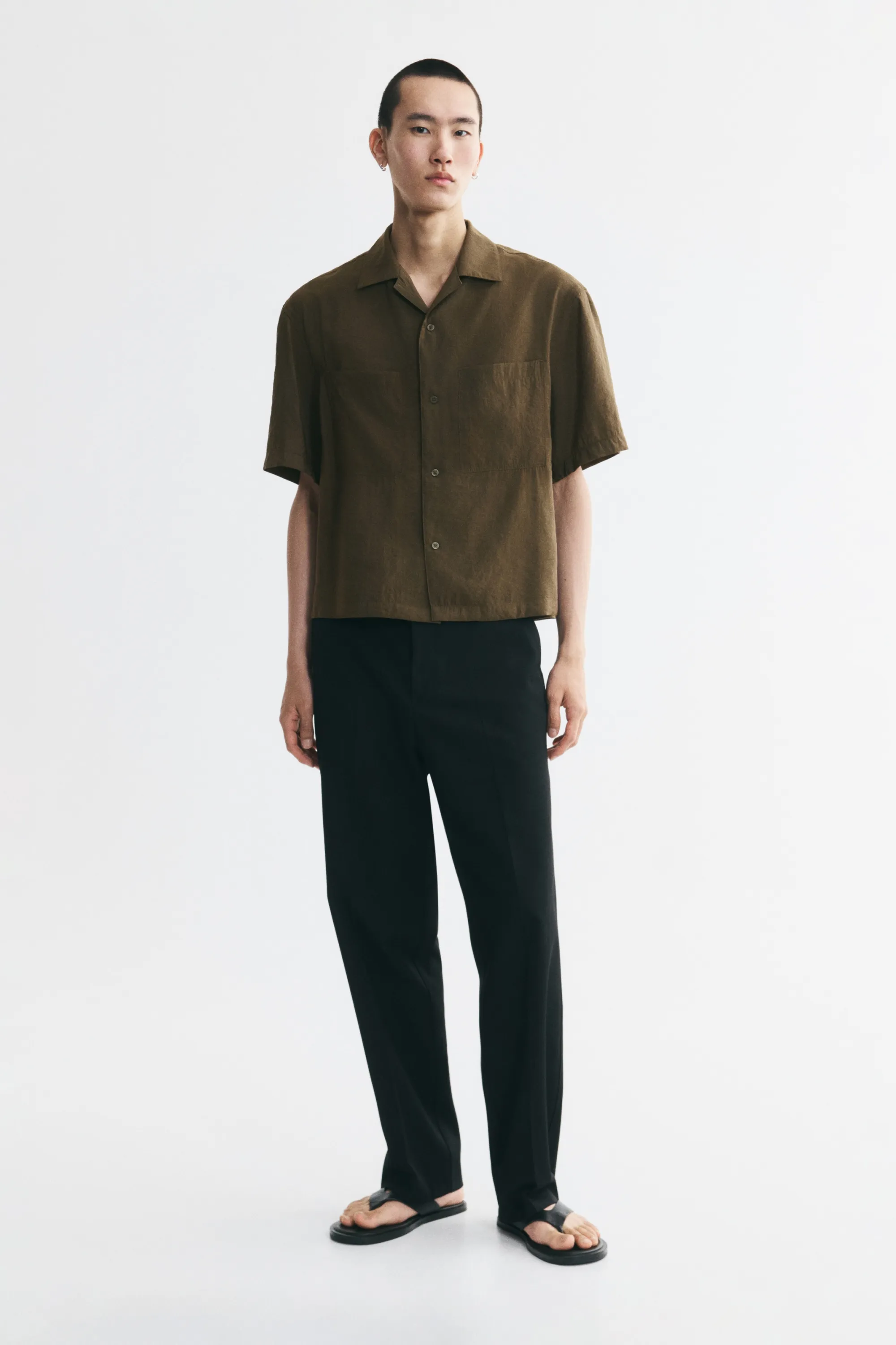 Chemise à col cubain Relaxed Fit en modal mélangé - Vert kaki foncé