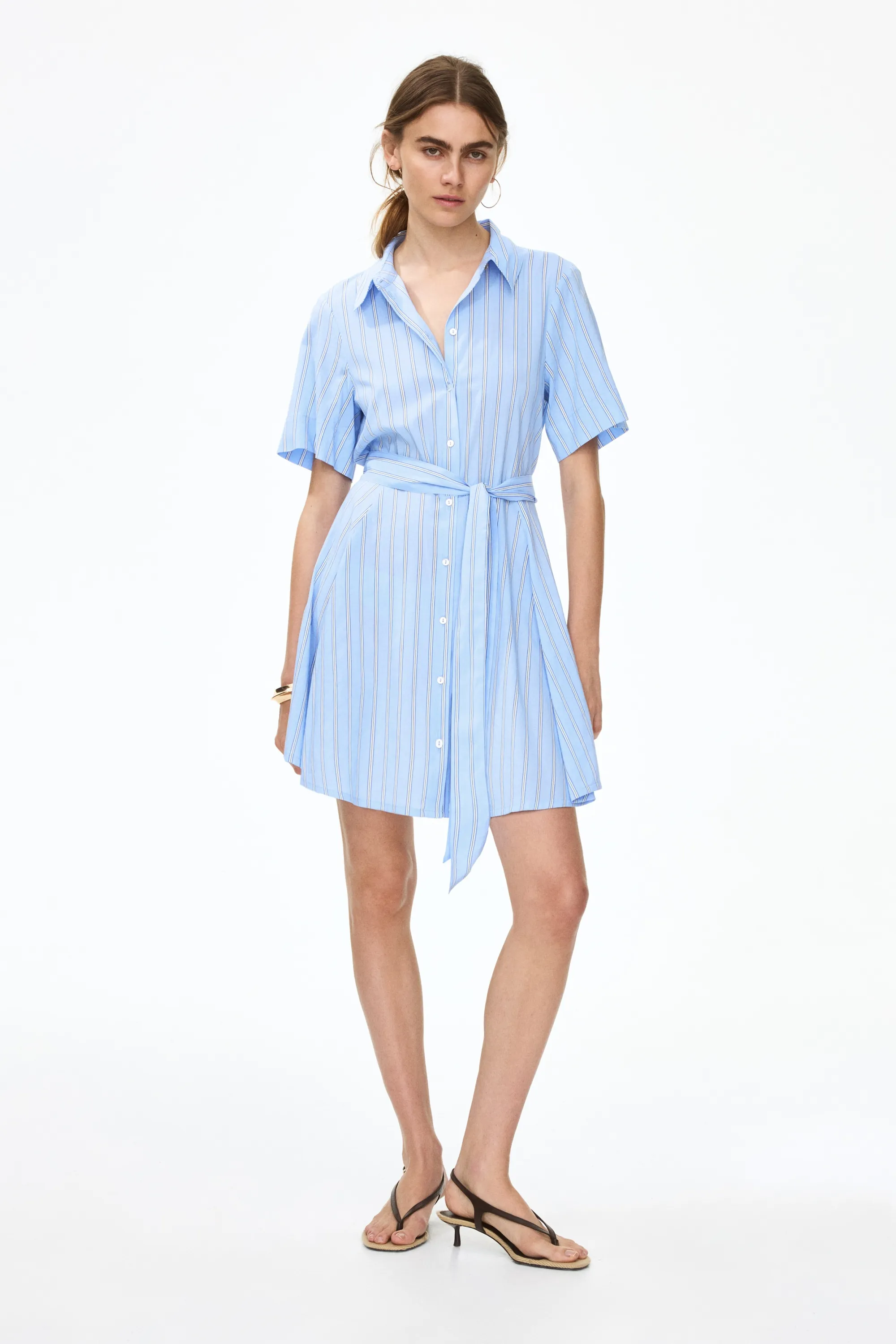Robe chemise avec ceinture à nouer - Bleu clair/rayé