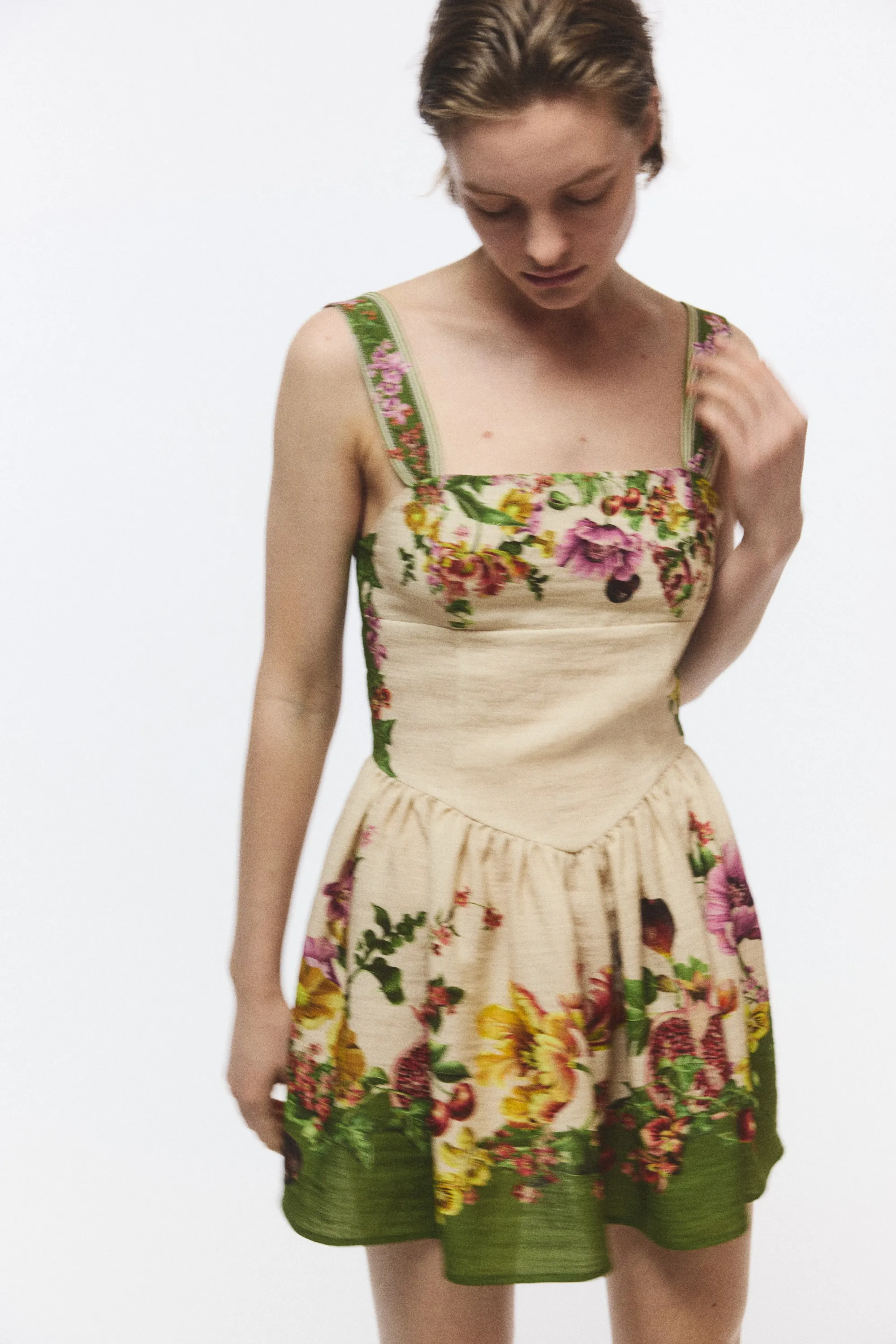Robe avec jupe évasée - Beige clair/fleuri