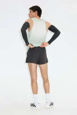 Short de running court et léger​ - Gris foncé — photo 3