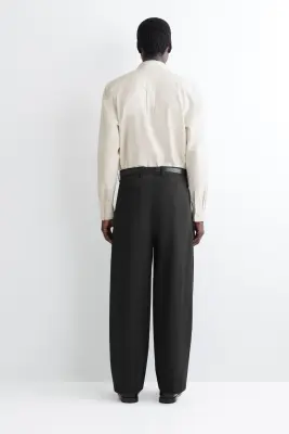 PANTALON LARGE DÉCONTRACTÉ À PLIS - NOIR — photo 4