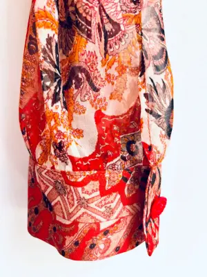 Chemise cravate en soie rousse — photo 5