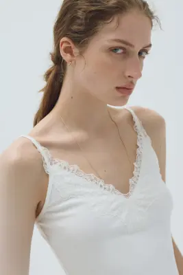 Top à bretelles fines avec dentelle - Blanc — photo 1