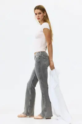 Flared Ultra Low Waist Jeans - Gris denim clair — photo 3