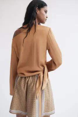 Top asymétrique avec liens à nouer - Beige foncé — photo 3