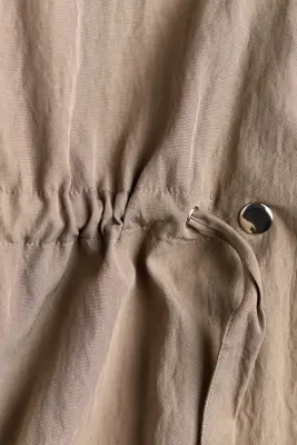 Veste en viscose mélangée avec cordon de serrage - Taupe — photo 5
